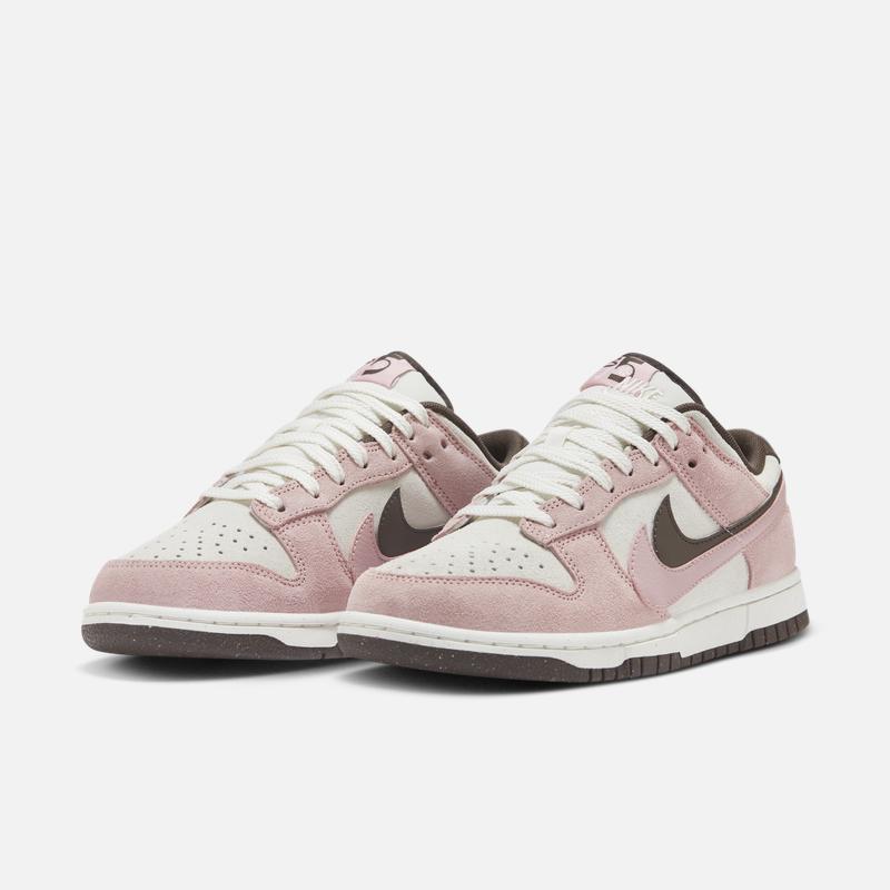 Nike Women's Lightweight Leather Sport Shoes with Winter Flat Rubber Sole NIKE DUNK LOW HV179
