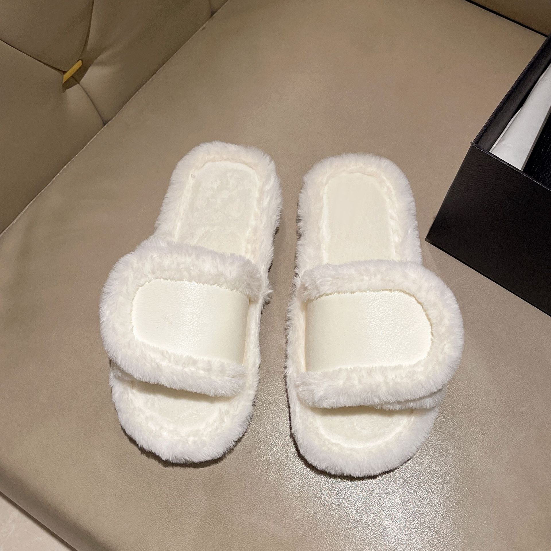 

Fashion 2025 Autumn Winter New Women s Indoor Plush Slippers Adjustable Women Home Slides Pantuflas Mujer Comfortable Slip-on Shoes 36-37 белый
