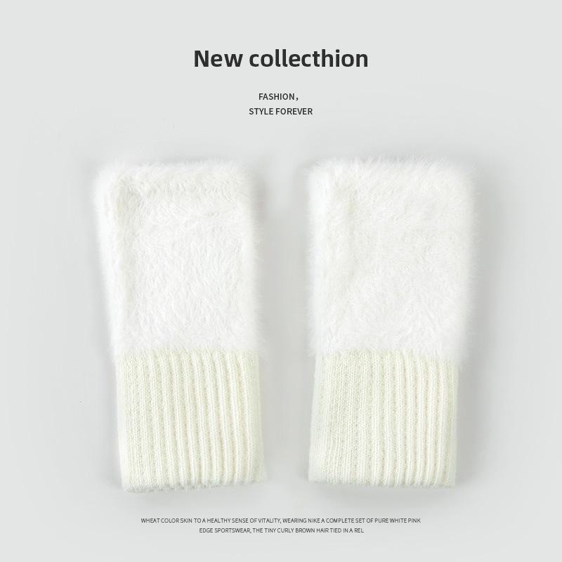 Plush Fingerless Knit Gloves – Warm, Versatile Winter Wear for Students and Office Use