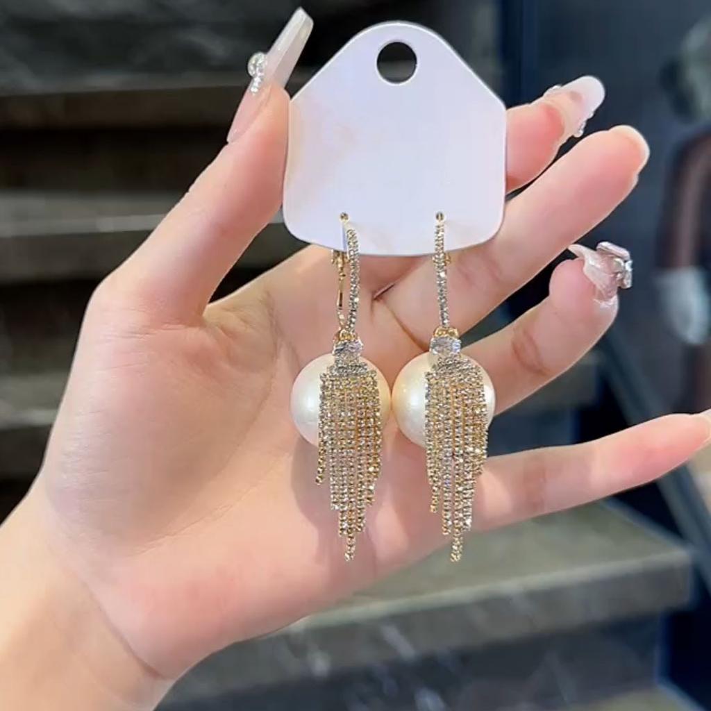 Light luxury zircon round artificial pearl ear buckle French retro fashion temperament earrings high-end exquisite earrings women