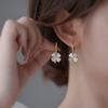 New Four-leaf Flower Earrings, Sweet, Simple and Light Luxury Design Earrings