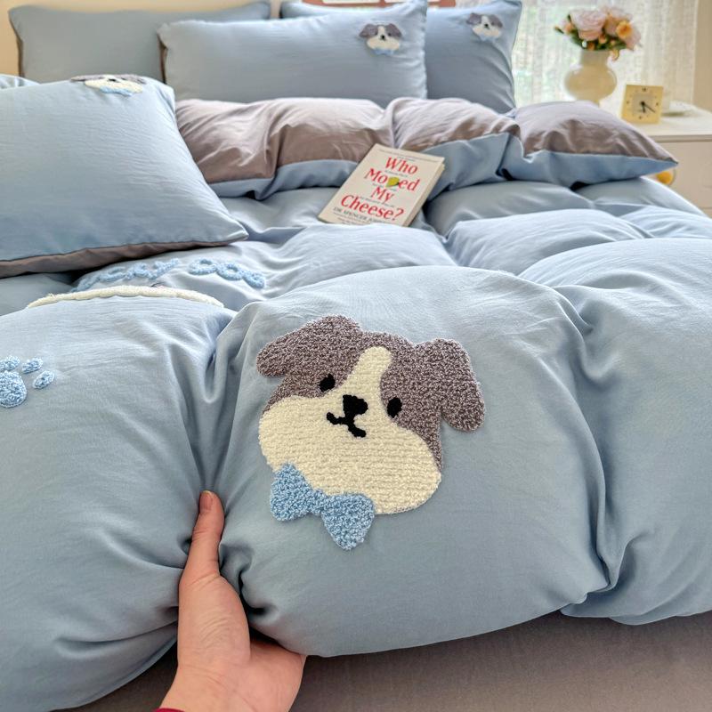 Class A bedding four-piece set solid color cotton cartoon towel embroidered quilt cover skin-friendly washed cotton student dormitory cute kit
