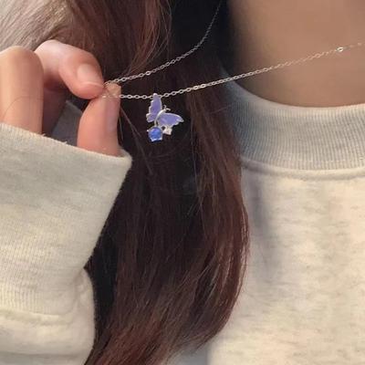 Collar de mariposa de burbuja para mujer, diseño de nicho, cadena para la clavícula de mariposa con diamantes brillantes para niñas