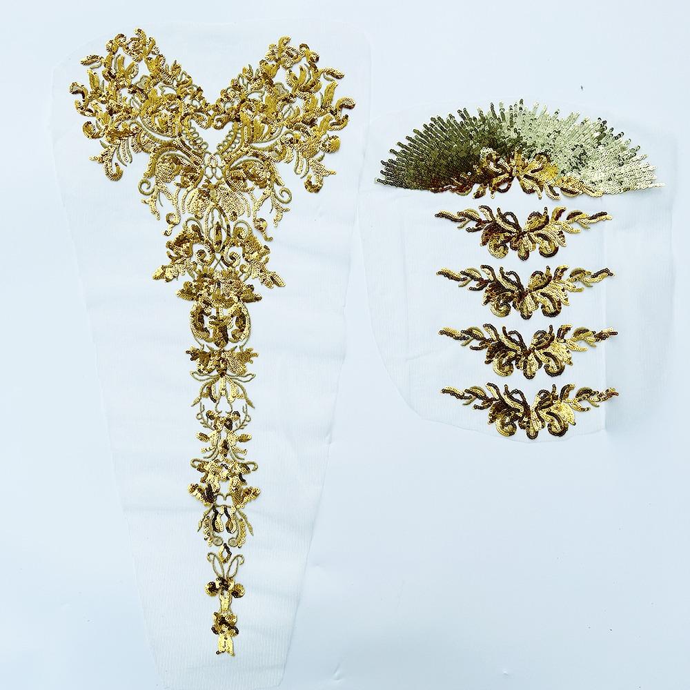 

Нашивки с вышивкой блестками своими руками Нашивки с вышивкой блестками Сценические костюмы бежевый