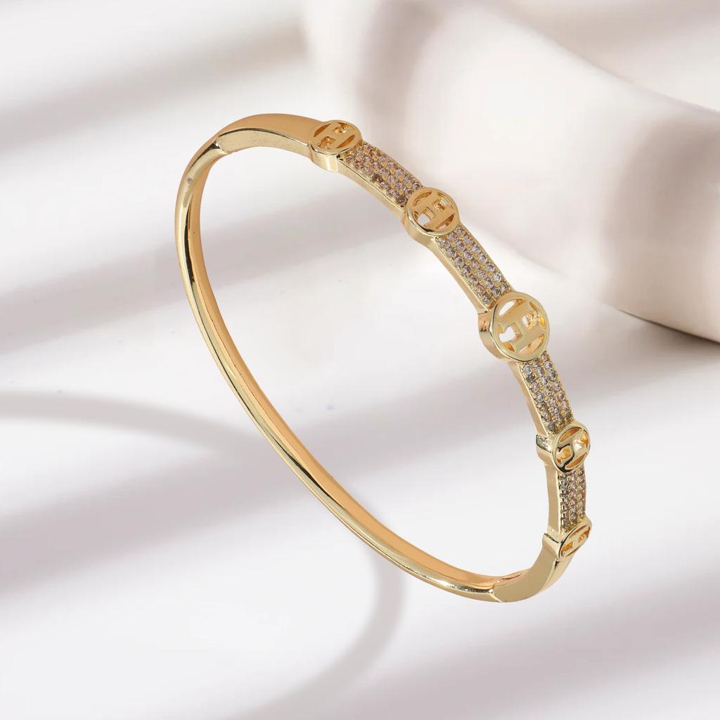 2026 Gold-plated Zircon Fashion Bracelet Big Pig Nose Bracelet Personalized Design Temperament Jewelry