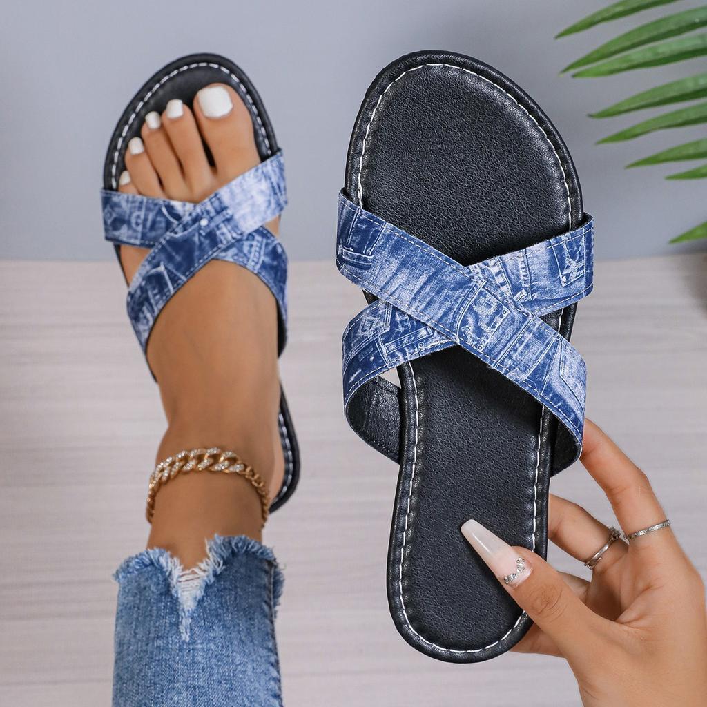 2025 Summer Flat Bottom Cross with One-word Drag Women's New Casual Outer Wear Large Size Foreign Trade Cool Slippers Tide