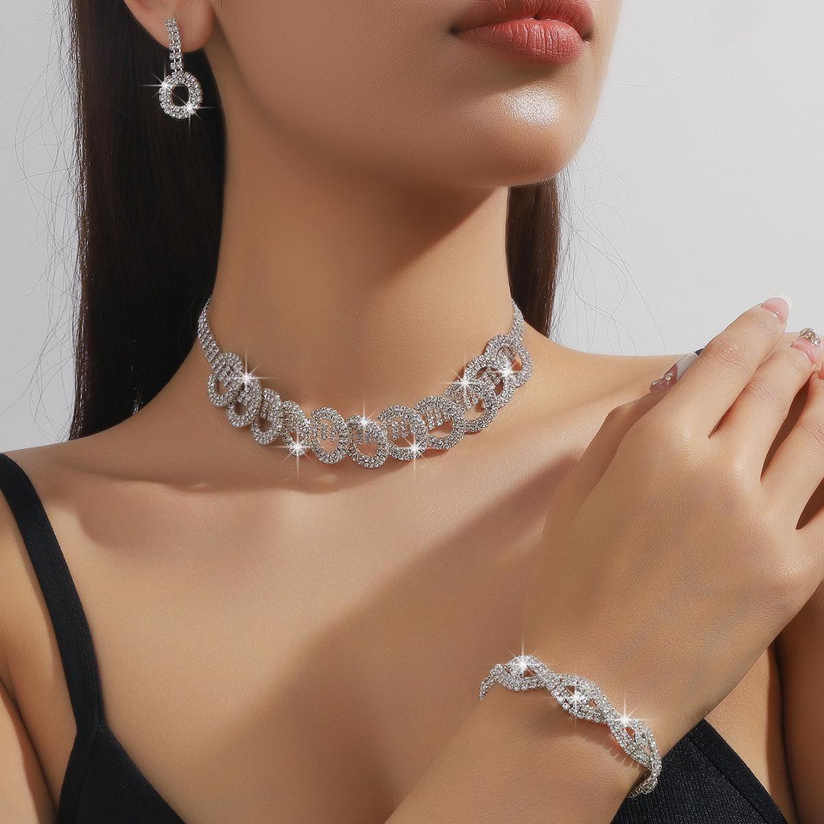 

Свадебные подарки Роскошные Премиум Sense блестящие серьги ожерелье со стразами комплект модные геометрические круглые серьги ожерелье для женщин