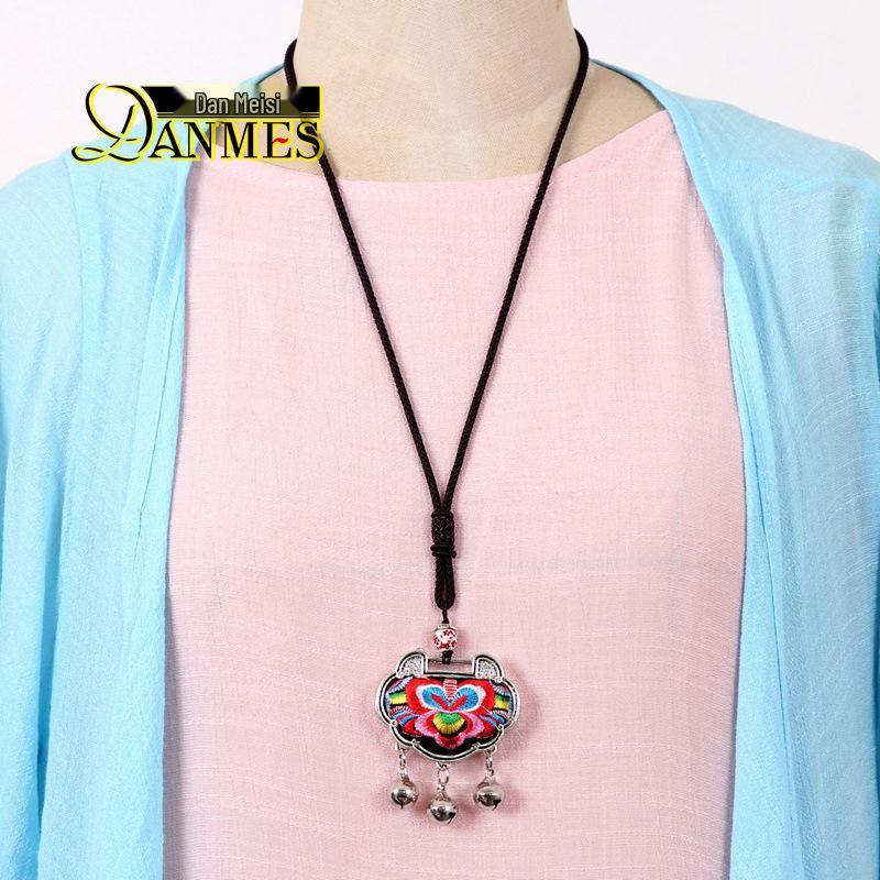 Yunnan Ethnic Embroidered Flower Choker Necklace 2024 - Travel Souvenir & Gift Sweater Chain