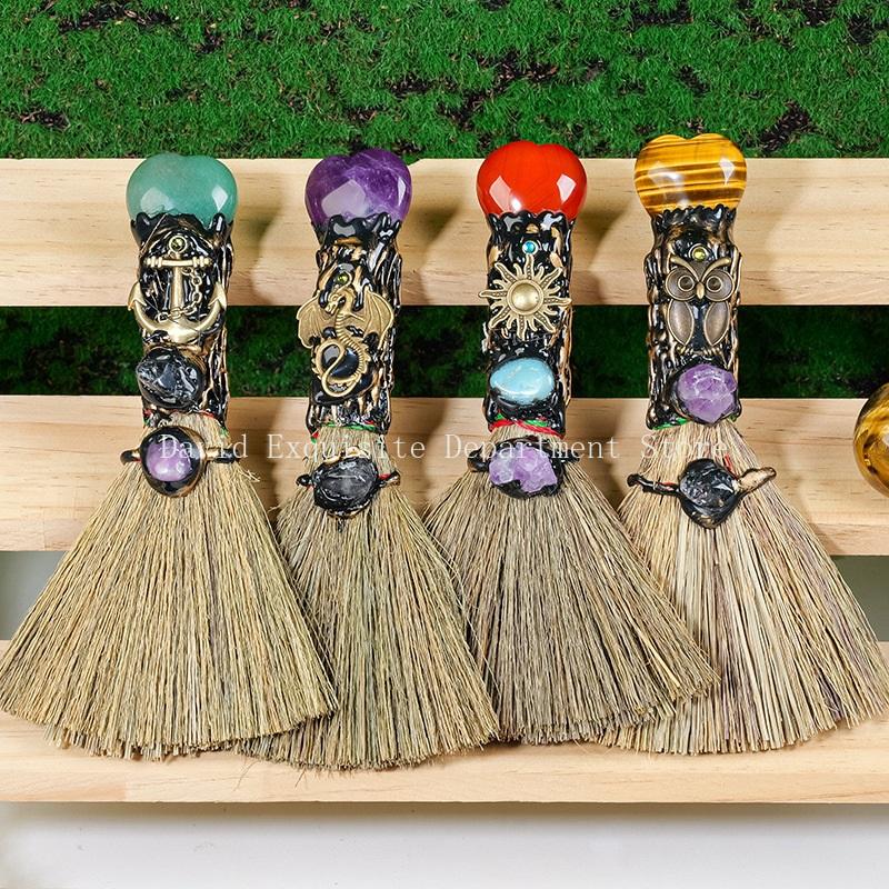 Natürlicher Kristallherzbesen, Magischer Besenstil, Geschenk für Hexe Heimdekoration