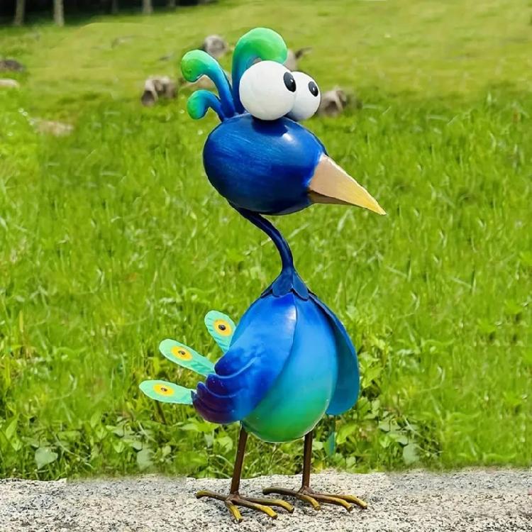 Handcrafted Iron Flamingoes Peacocks Chicken Outdoor Statue Artistic Garden Decoration Weatherproofed For Lawn