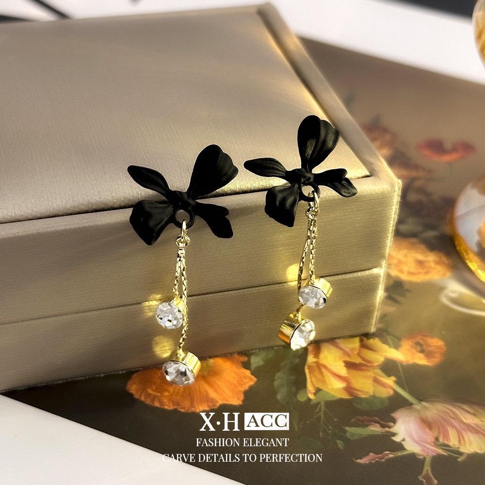 Elegant Gold-Plated Black Zircon Stud Earrings - Niche Design for a Luxurious Fashion Statement