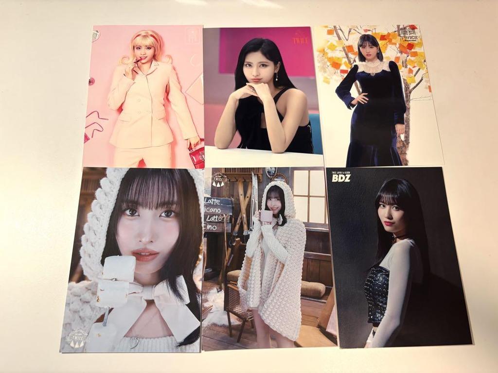 [USED] Rare TWICE Runway Momo