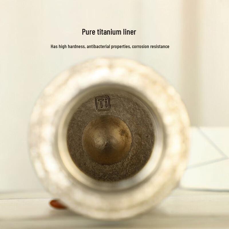Fashion Pure Titanium Thermal Water Bottle
