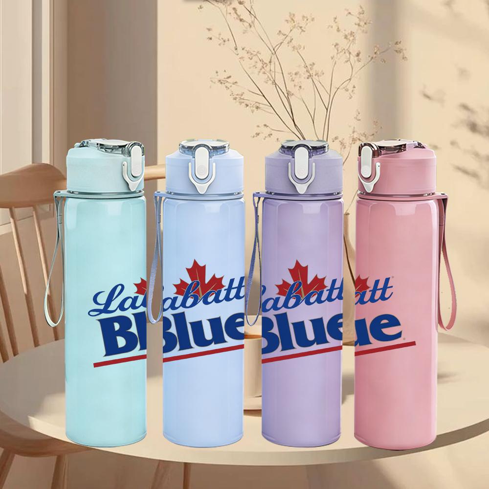 1PC Labatt Blue Circular Brand Logo Print 750ml Colorful Plastic Sports Water Bottle Leakproof Pop Up Lid with Straw for Outdoor Work Home Use