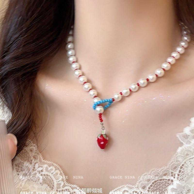 Puff! Sweet wind strawberry pearl necklace women's 2024 new niche design choker collar