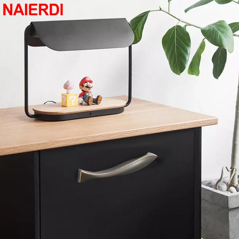 NAIERDI Bright Gold Cabinet Handles Fish Solid Drawer Knobs Zinc Alloy Kitchen Cupboard Door Pulls Furniture Handle Hardware