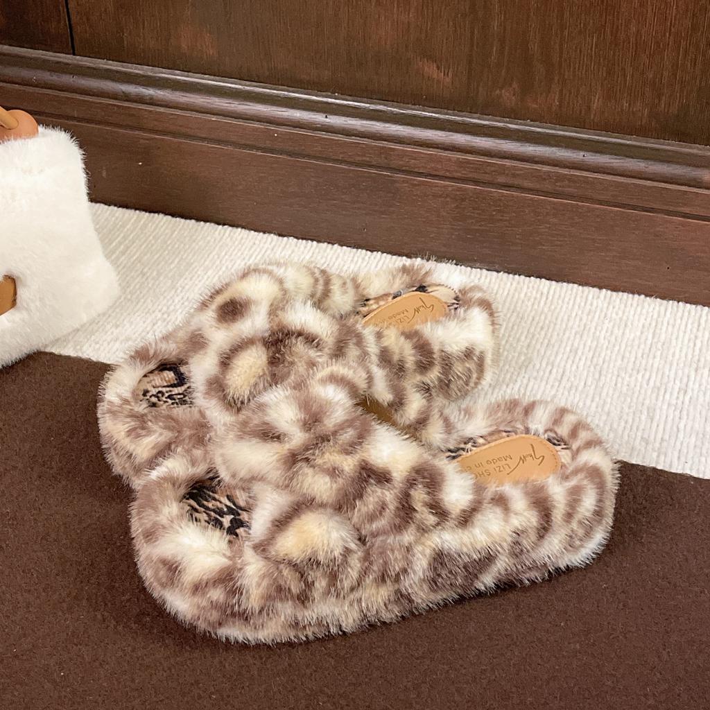 Internet Celebrity Leopard Print Fluffy Slippers 2025 Winter New Korean Version Flat Bottom Non-slip Indoor Cotton Mop Versatile Plush Women's Shoes