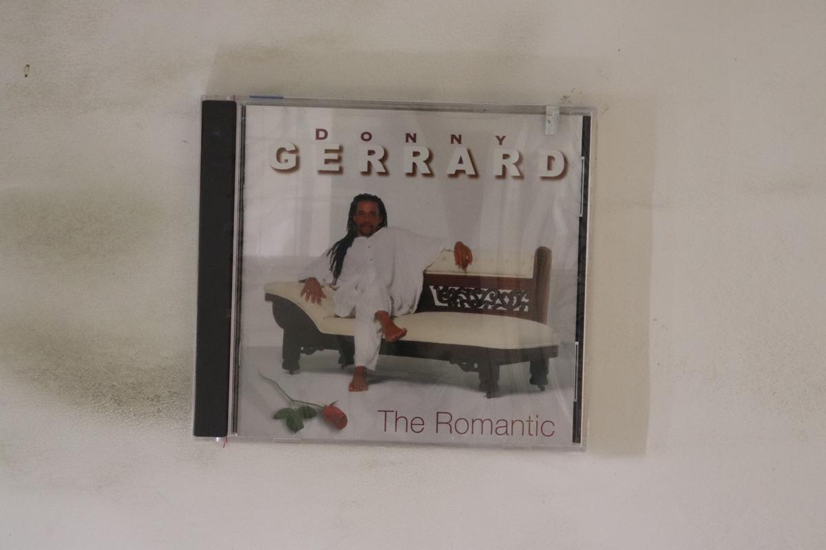 

CD DONNY GERRARD - The Romantic 543912 Frequency Recor 2000 US Soul/Funk Used