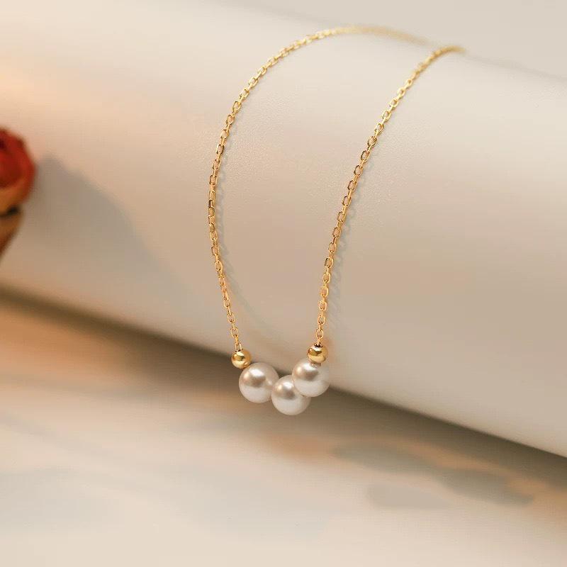 S925 Three Pearl Necklace - Elegant, Stylish, and Versatile Design for Women