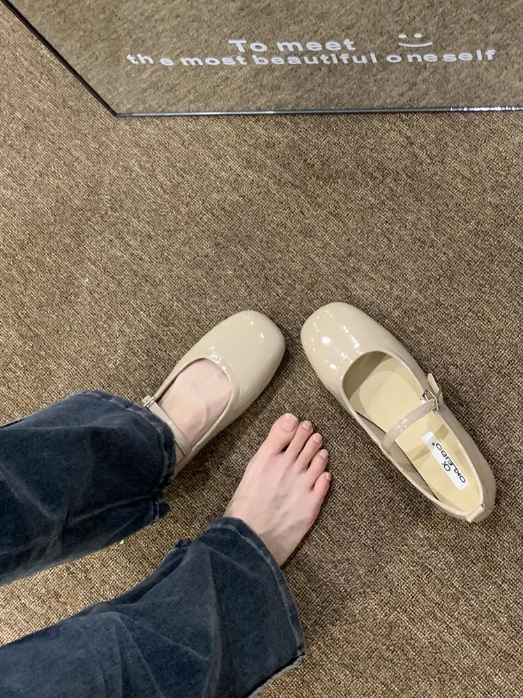 Fashion Flat shoes for women 2025 Spring and Autumn round toe French retro flat  solid color Mary Jane single shoe large size 42 43 44