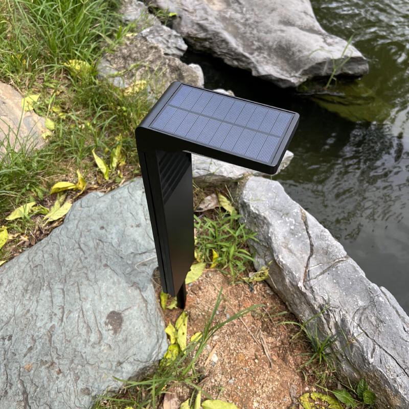 Cheng Yang 7-Series Solar LED Lawn Lights (8-Pack, White Light)