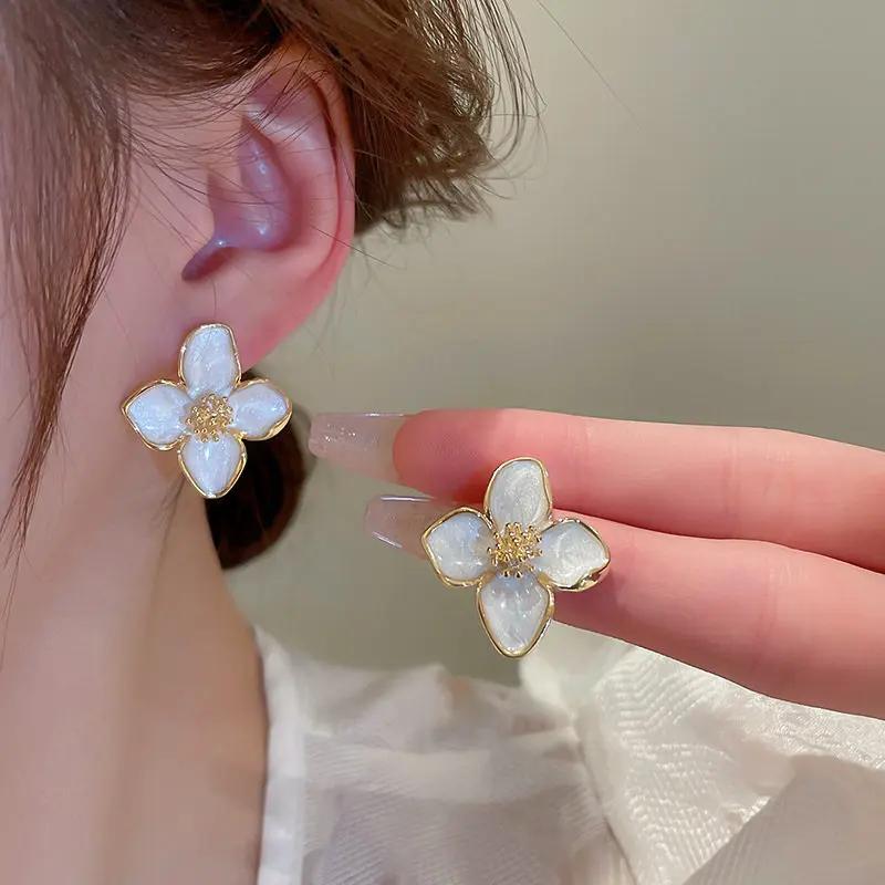 Hibiscus Dropped Glaze Flower Stud Earrings for Women Girl French Vintage Fashion Accessories Wedding Romantic Zircon Gifts