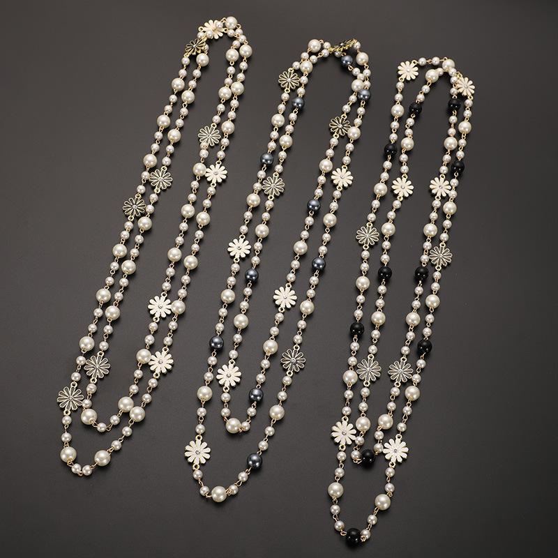 JMXD Long Pearl Necklace for Women Y2K Trendy Daisy Pendant Statement Jewelry Minimalist Chic Dainty Layered Chain Fashion Elegant Accessories Gift