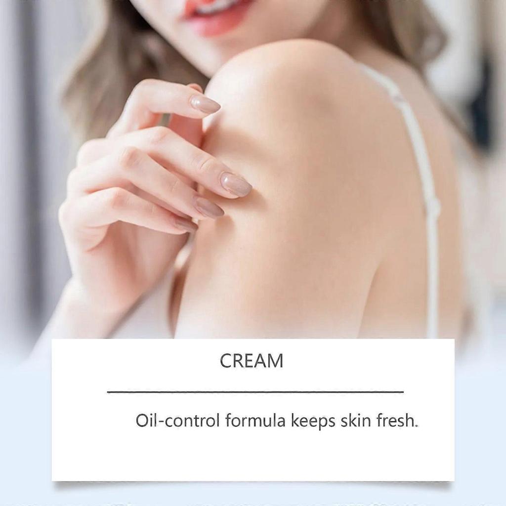 Brightening Protective Cream Moisturizes, Hydrates, Isolates Daily Outdoor Protection Light Texture Natural Cream