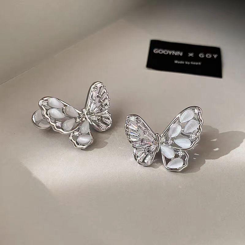 

Natural white fritillary A zircon butterfly stud earrings women s sterling silver light luxury niche high-end earrings exquisite temperament earrings