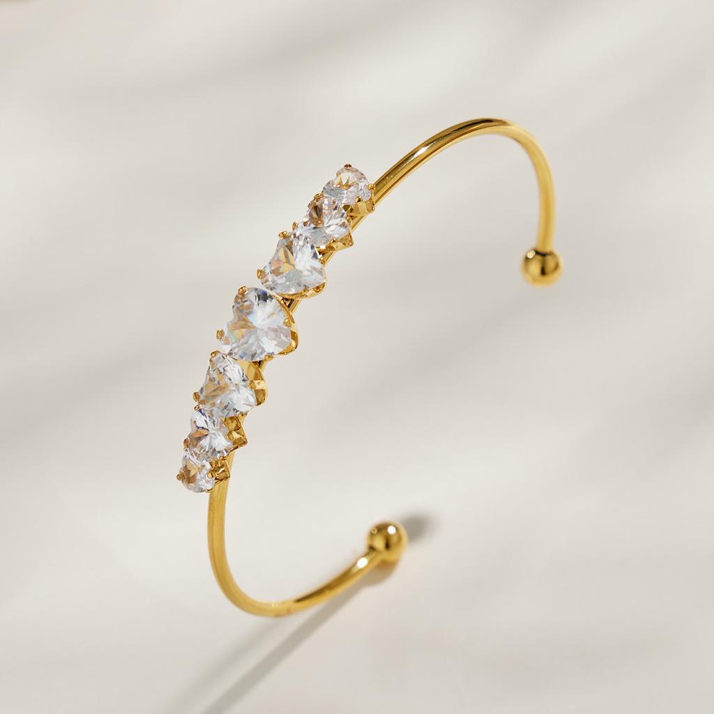 Classic Heart Zircon Cuff Bracelet for Women 18K Gold Plated Stainless Steel Open Bangle Simple Fashion Jewelry Gift