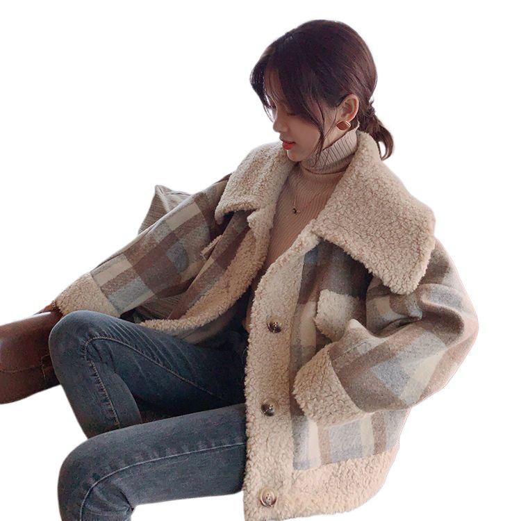 2025 Trendy Women's Plaid Lambswool Coat for Autumn/Winter - Thick, Cozy Outerwear