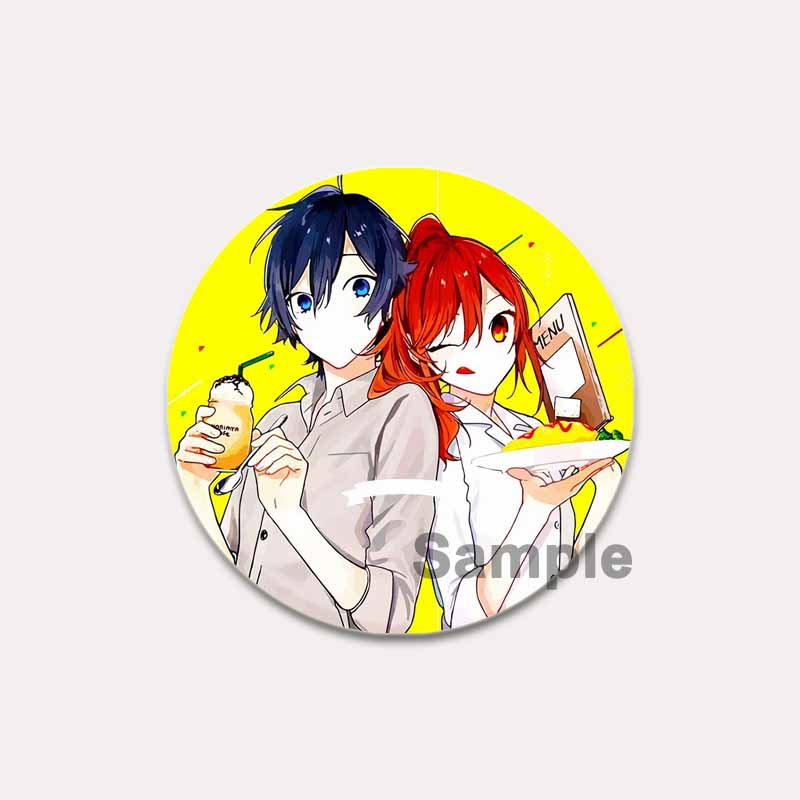 32/44/58mm Love Anime Horimiya Abzeichen auf Rucksackzubehör Miyamura Izumi Hori Kyouko Cartoon Broschen für Kleidung Tasche Dekor Geschenke Pins