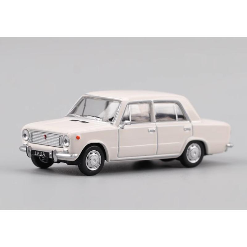 Diecast 1/64 Scale Perka LADA 1970 Vintage Classic Sedan 2101 2105 FSO Polonez Alloy Car Model Collection Ornament Decoration