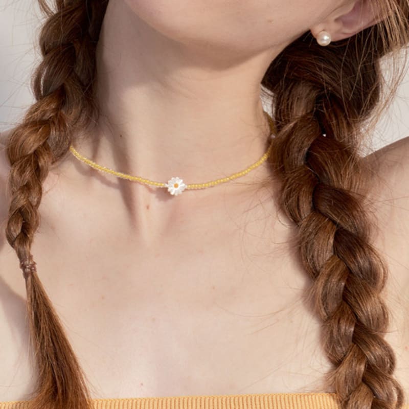 NUOY Yellow Daisy Flower Bead Necklace