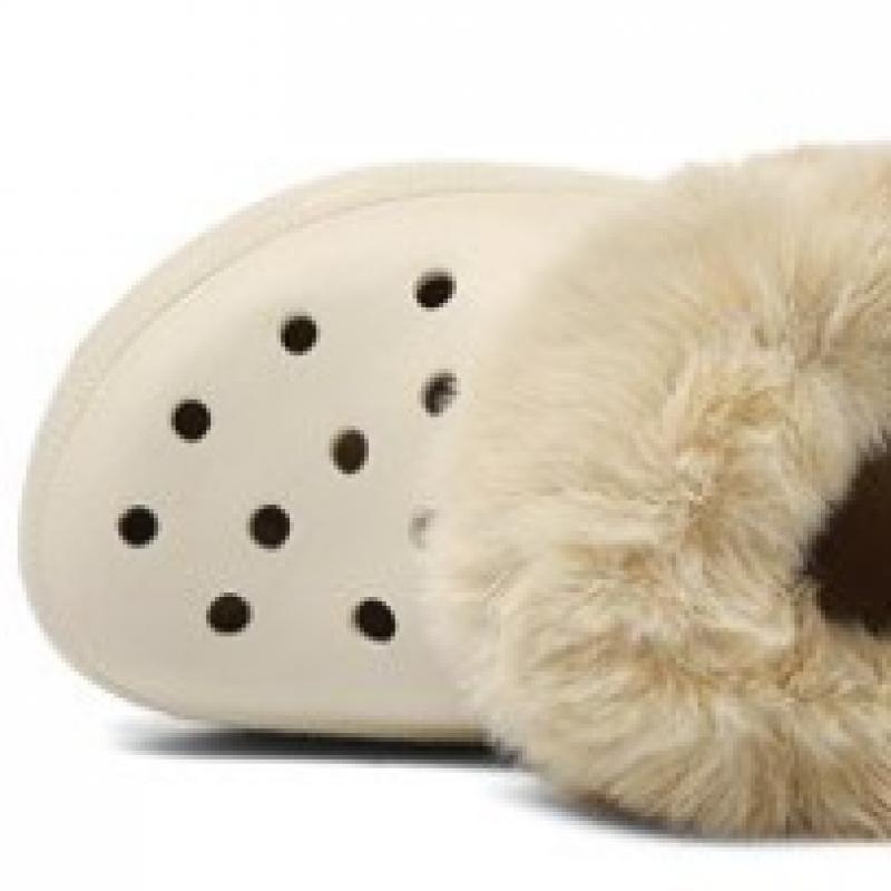 Choose 1 Of 2 Types Of Crocs Forever Crush