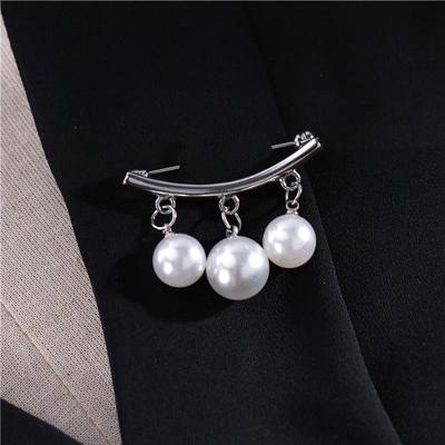 Korean Simple Pearl Cute Brooch Women's Accessories Kpop Brooches for Women Pins Enamel Pin Jewelry