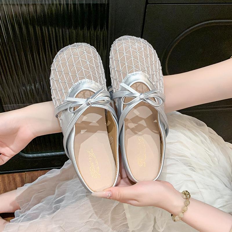 2025 Fashionable Outer Slippers New Cool Slippers Female Mary Jane Hollow Designer Summer Flat Slippers Female