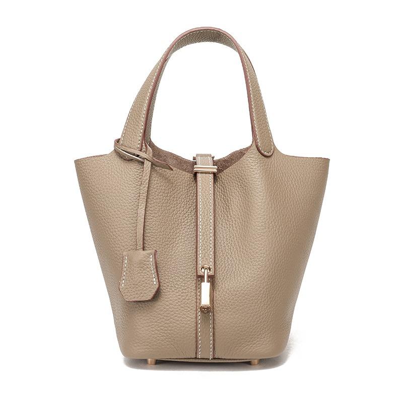 Erste Schicht Rindsleder Tasche Damen neue Retro vielseitige Handtasche echtes Leder Damen Tasche Gemüsekorb Beuteltasche