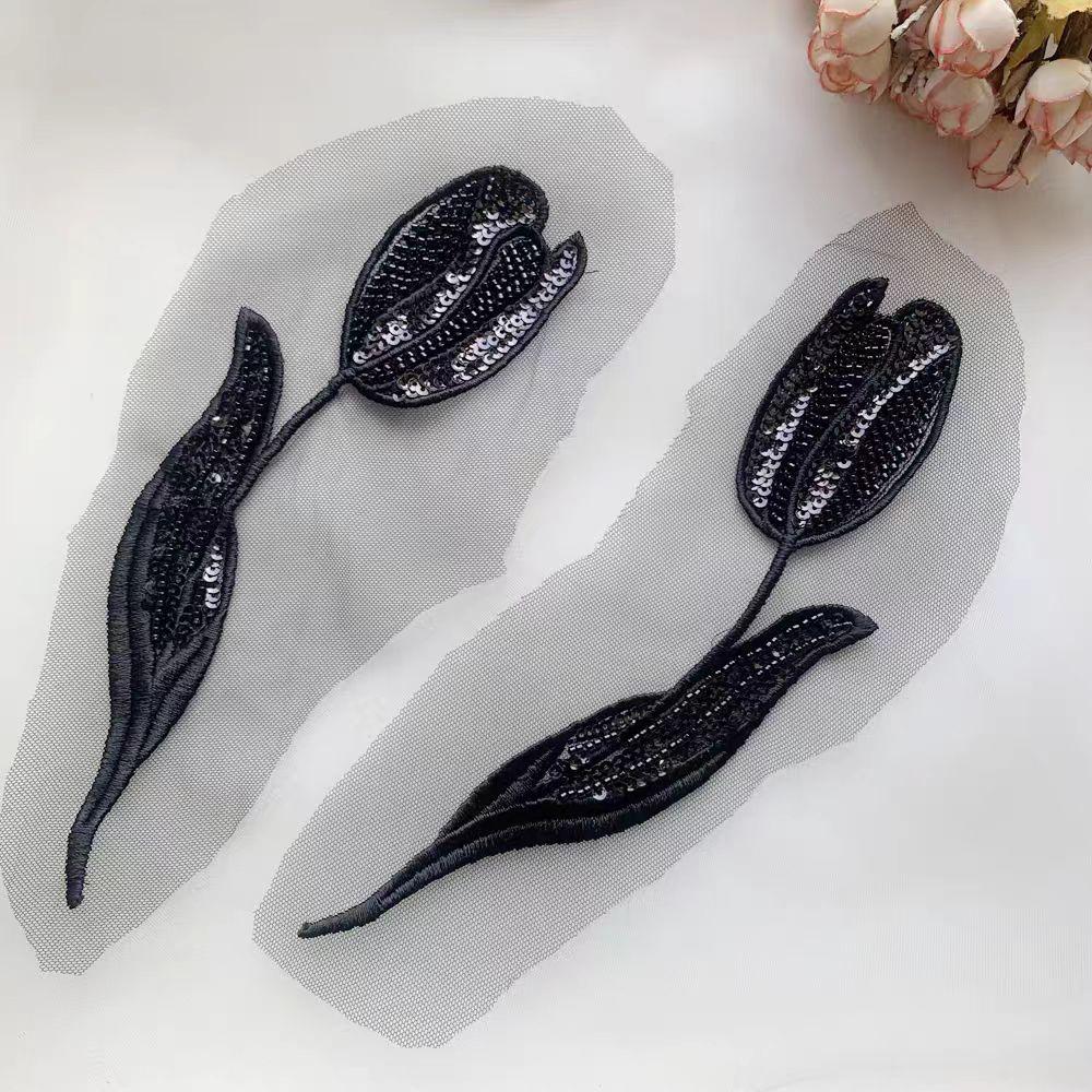 

1 пара черных белых нашивок с пайетками и вышивкой в виде тюльпана, аппликация, нашивка для одежды, украшение чёрный