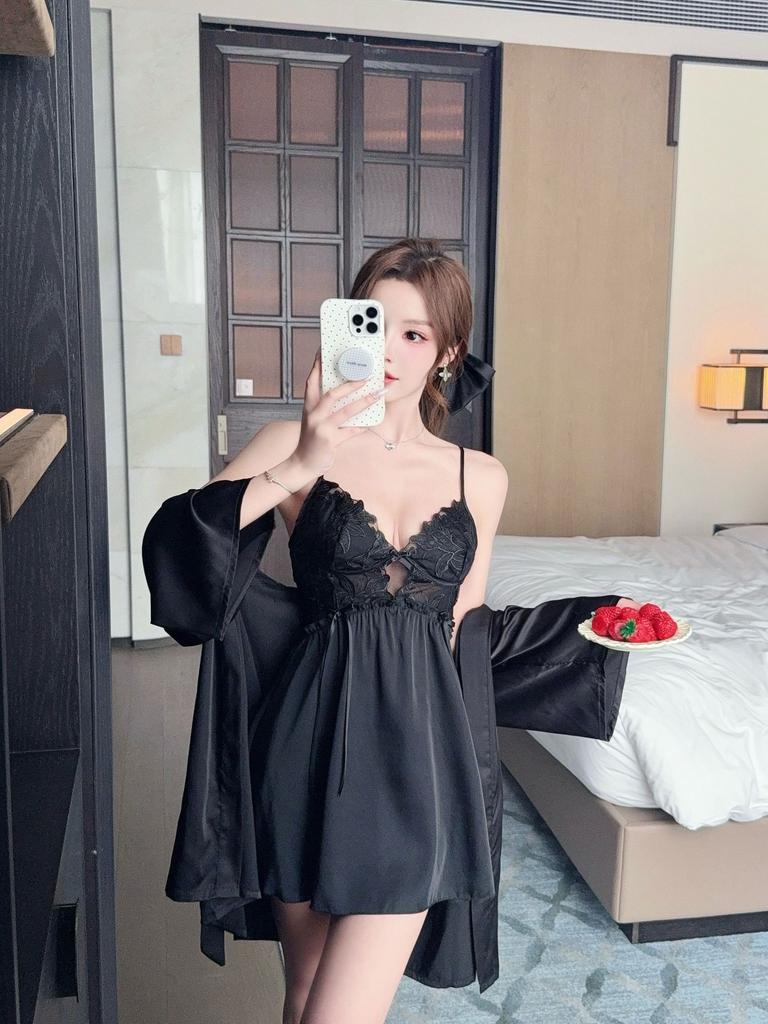 Sexy Pajamas Women's Ice Ribbon Chest Pad Lace Thin Back Suspender Pajamas Pure Desire Silk Loungewear