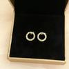Simple, exquisite, small, circle earrings, niche fashion and versatile design, female stud earrings.