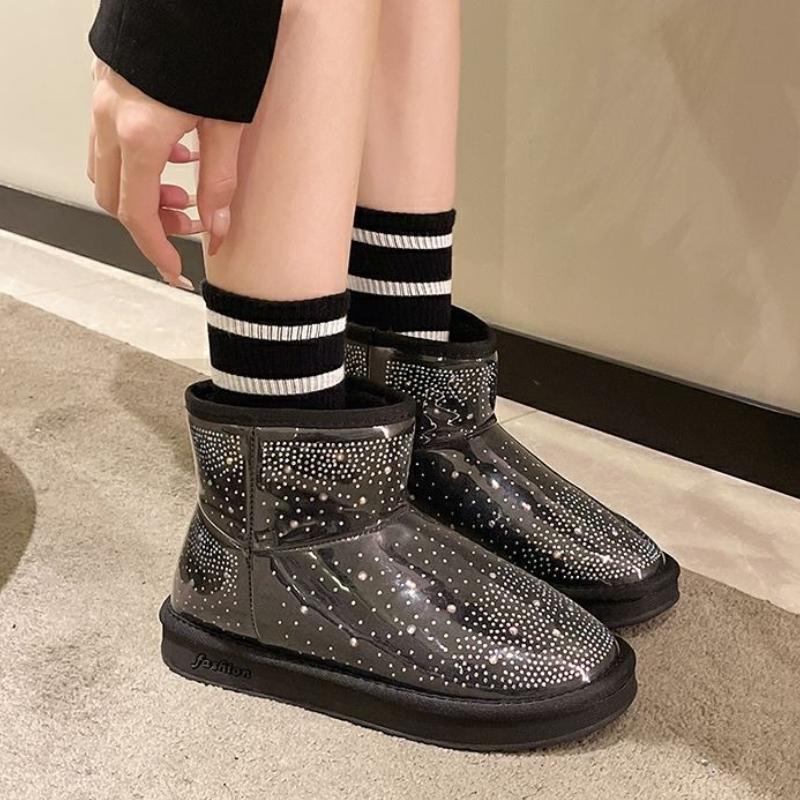 Botines de felpa impermeables con pedrería de moda, botas de nieve de plataforma de invierno para mujer, góticas, cálidas, para trabajo, antideslizantes, chic y elegantes, zapatos Y2k para mujer