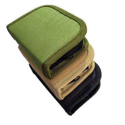 Kit da Cucito Compatto Militare/Transfrontaliero: Set Portatile di Ago e Filo
