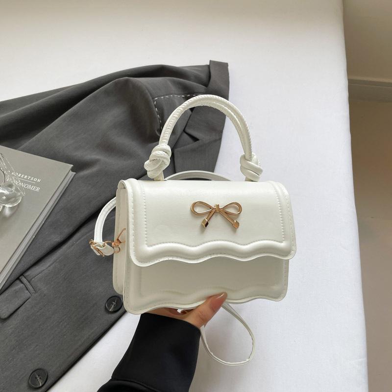 Vintage Sweet Metal Bowknot Women's Bag 2026 Summer New Bag Solid Color Simple Fashion Casual Small Bag Single Shoulder Bags