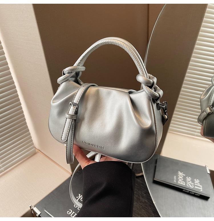 

Сумка Премиум Универсальная Сумка-ведро Осень и Зима 2025 Новая Нишевая Складная Сумка Кроссбоди Женская серебряный