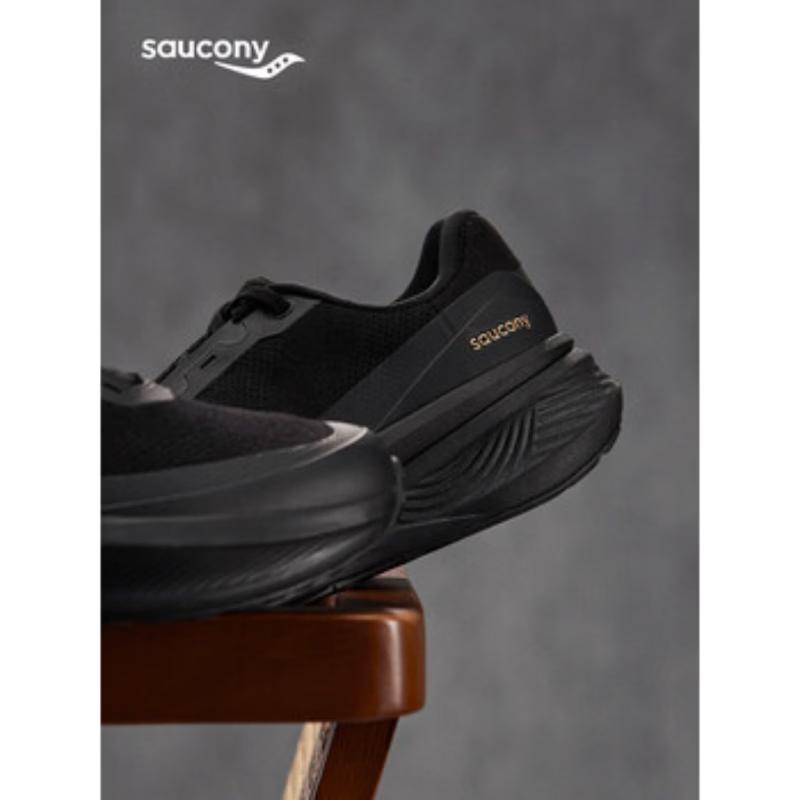 SAUCONY TRIUMPH LFS WOOLY Cushioned Running Shoes