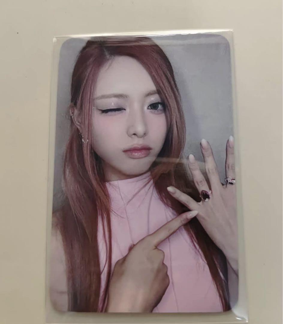 

[USED] itzy GWBG withmuu Limited Bonus Trading Card Yuna