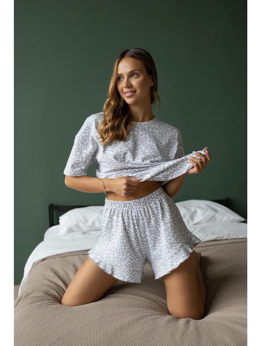 

Leopard Print Women s Pajamas & Sleepwear L серый