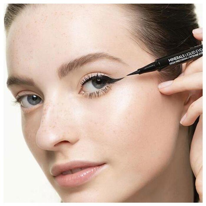 Korres Mineraux Volcaniques Eyeliner Feutre Noir 1ml