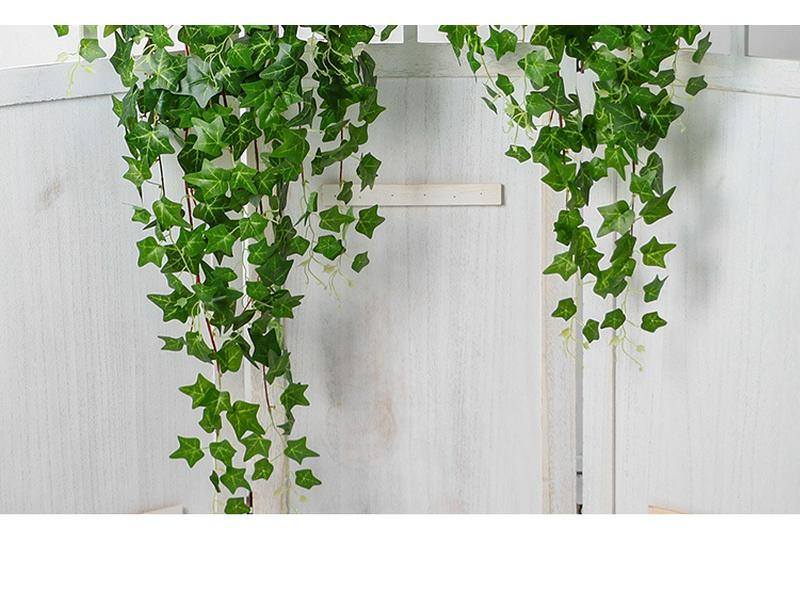 Artificial Ivy Wall-Hanging: Green Trailing Spider Plant Vines with Leaves